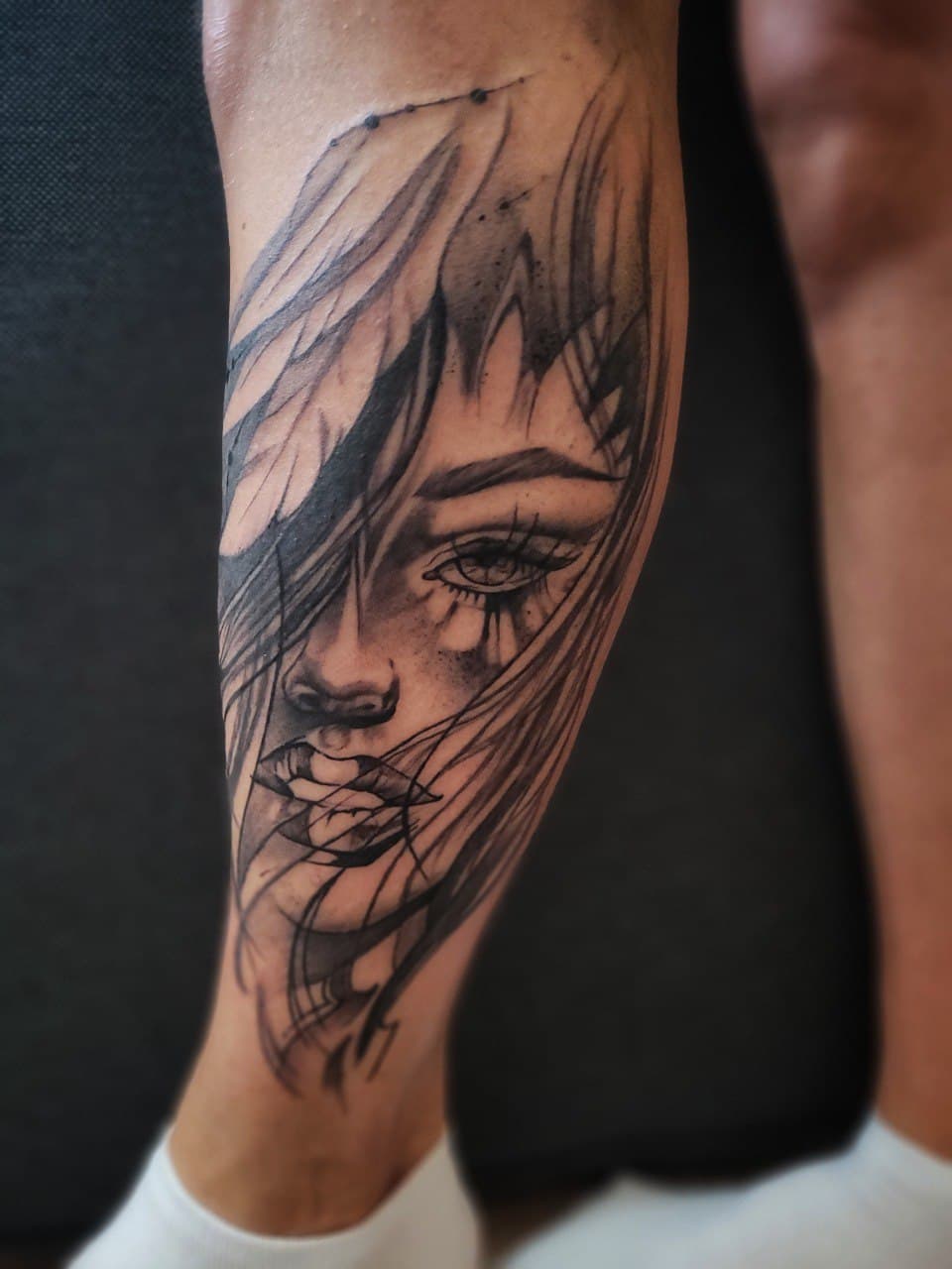Black and Grey tattoo by Mariana Tkachuk at Black Stroke in Gdańsk